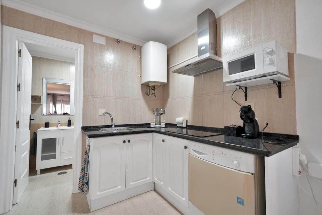Apartment Estudio Con Wifi Piscina Y Parking En - Acuario 5 *