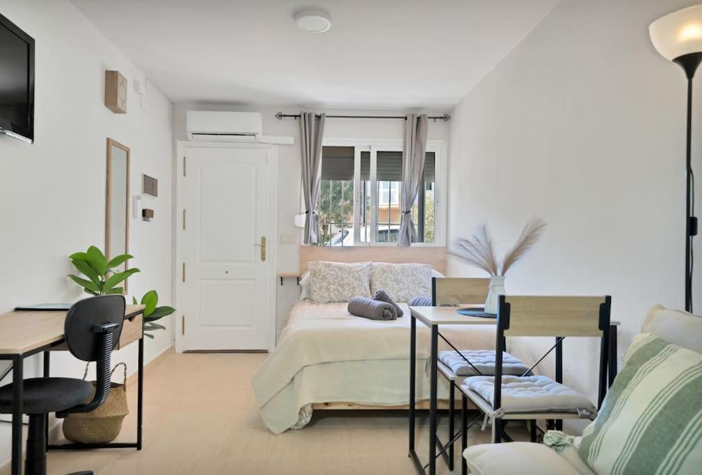 Estudio Con Wifi Piscina Y Parking En - Acuario 5 * Benalmadena