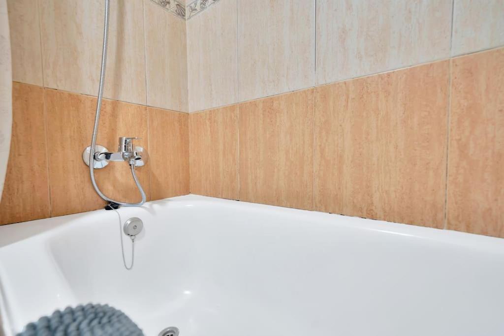 Estudio Con Wifi Piscina Y Parking En - Acuario 5 Benalmadena